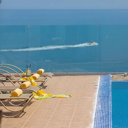 Paradise Beachfront 别墅