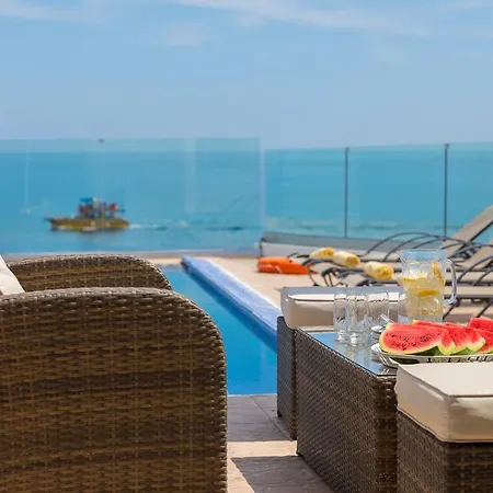 别墅 Paradise Beachfront