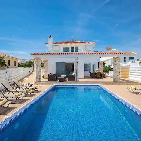 וילה Paradise Beachfront *